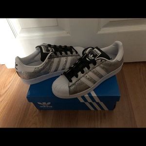 BRAND NEW. Adidas superstars